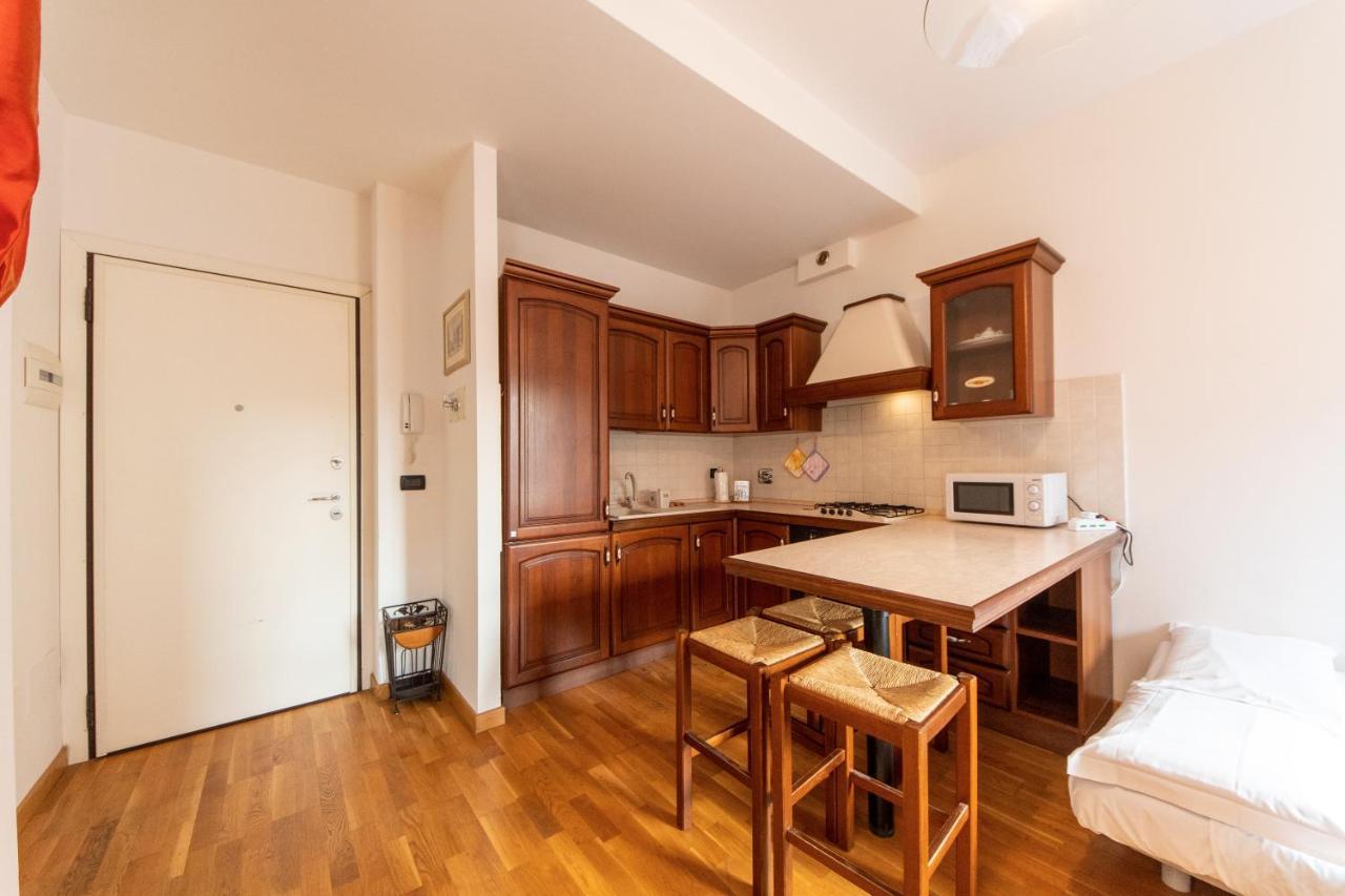 Housmart Milazzo 5 Apartment Bologna Ngoại thất bức ảnh